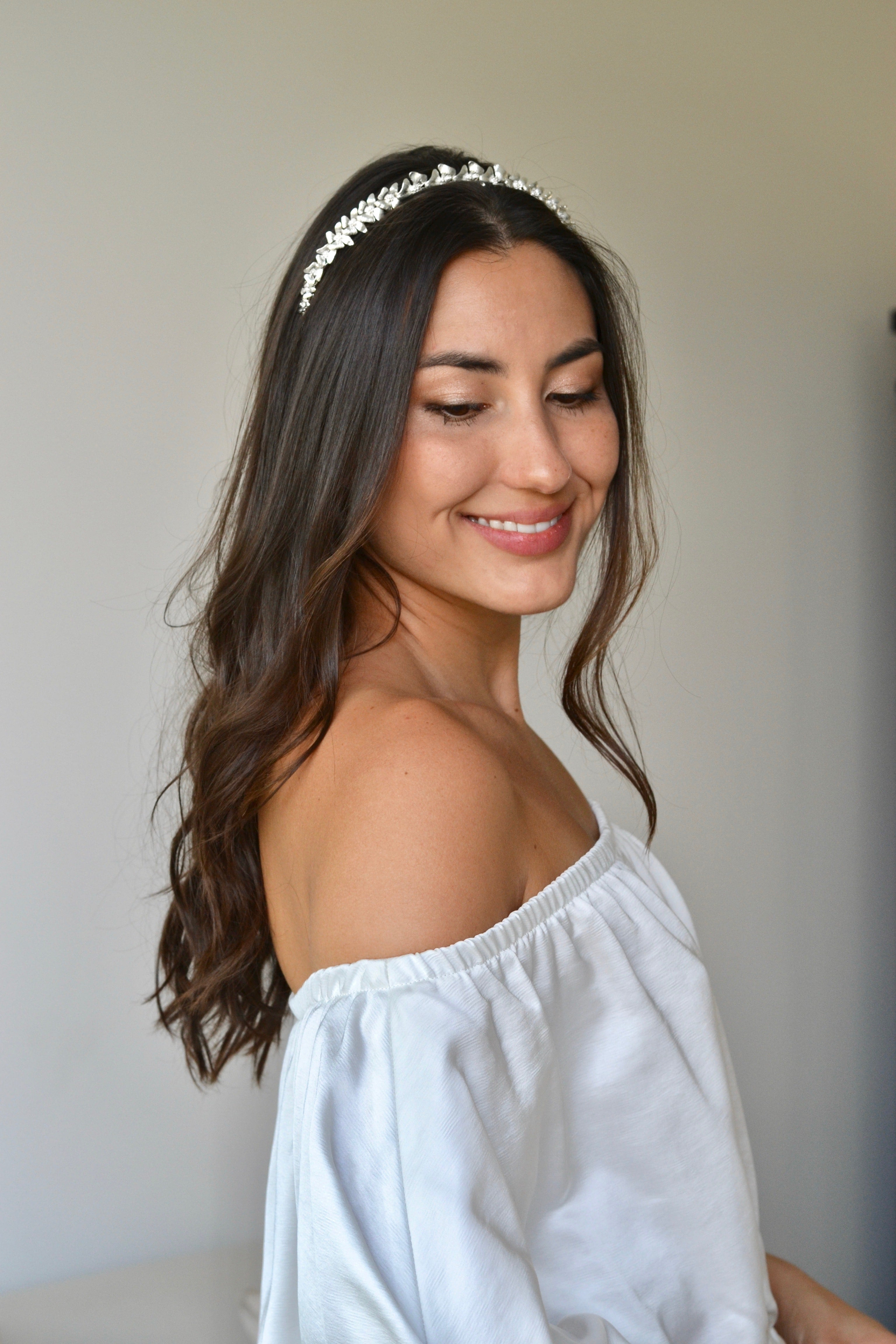Headband de fleurs romantique pour mariage bohème couleur argent