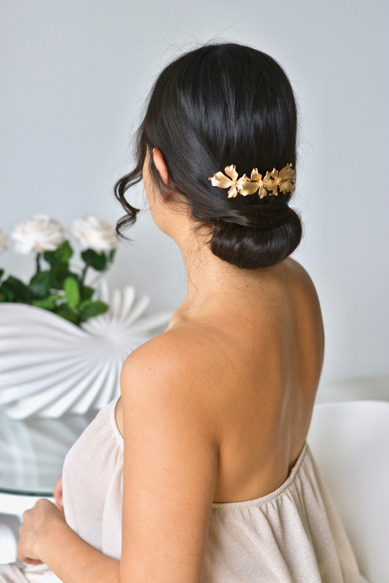 vigne de cheveux mariage en forme de fleurs en or 