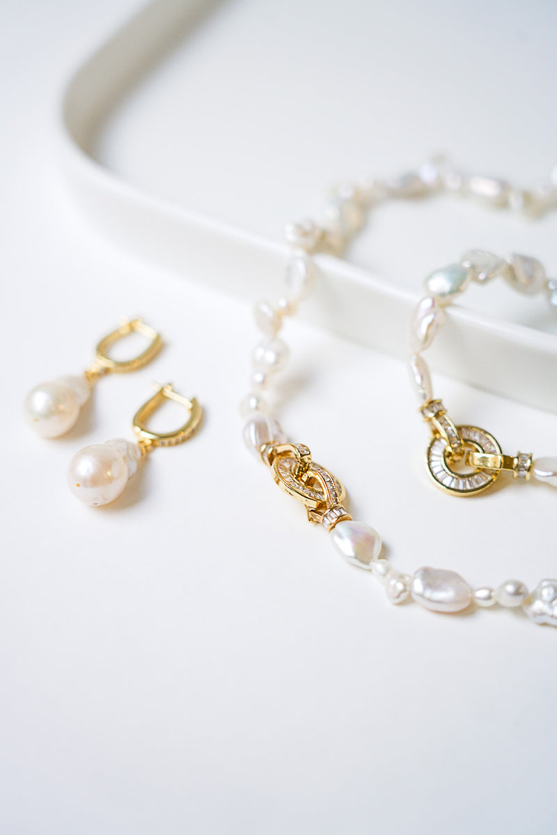 Boucles doreilles pergola avec perles naturales baroques