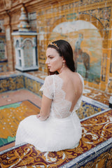 Fleurie - Flower back necklace