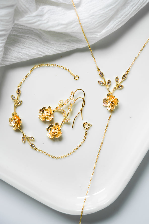 Ensemble de bijoux de mariage floraux en or