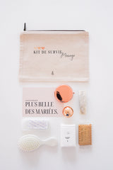 Box cadeaux de mariage kit de survie avec miroir de poche, baume à lèvre, barrette "la mariée", biscuits, mouchoirs, pansements, brosse à cheveux