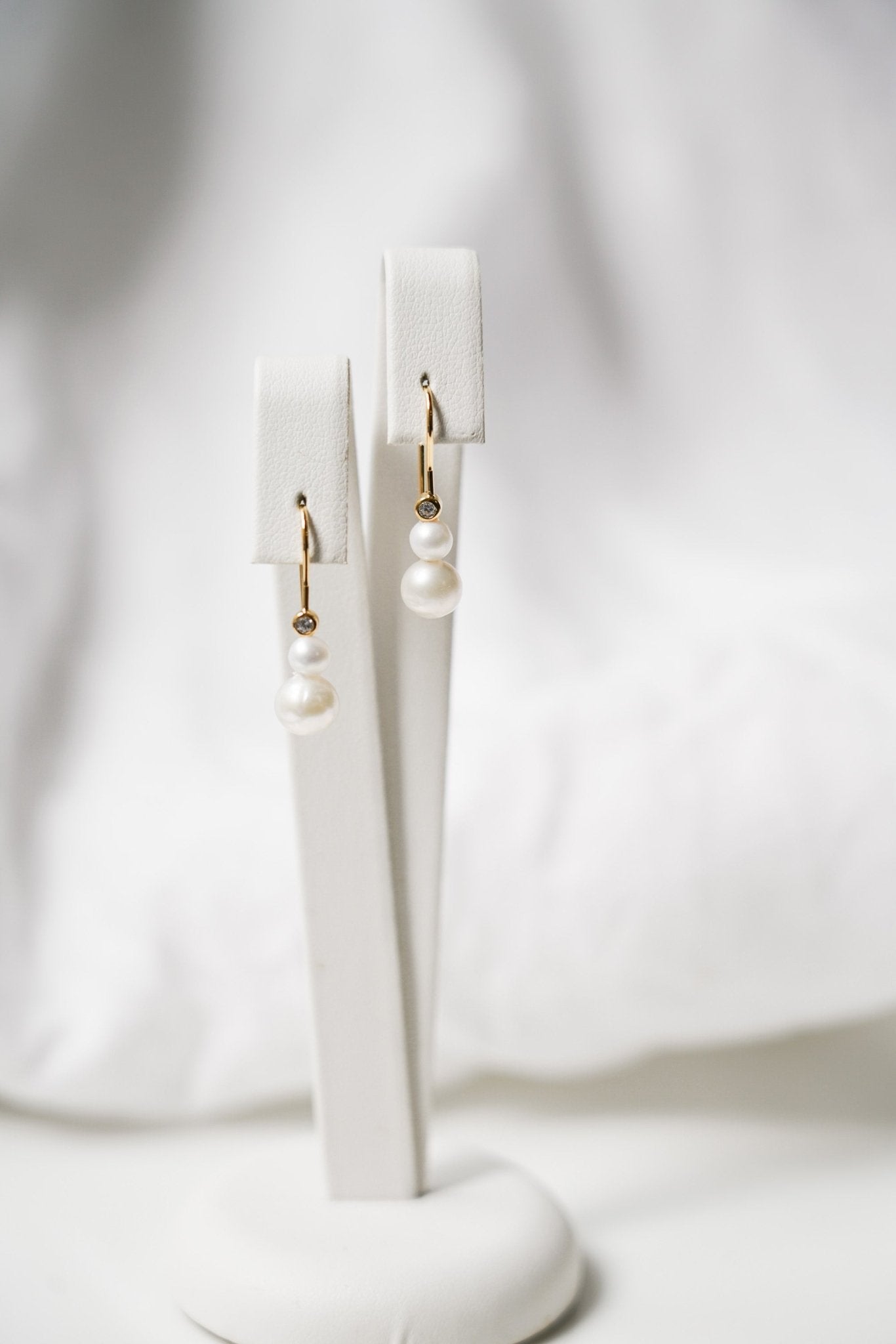 Duna - Boucles d'oreilles perles et zirconiums - Boucles d'oreilles courtes - Atelier Lilac