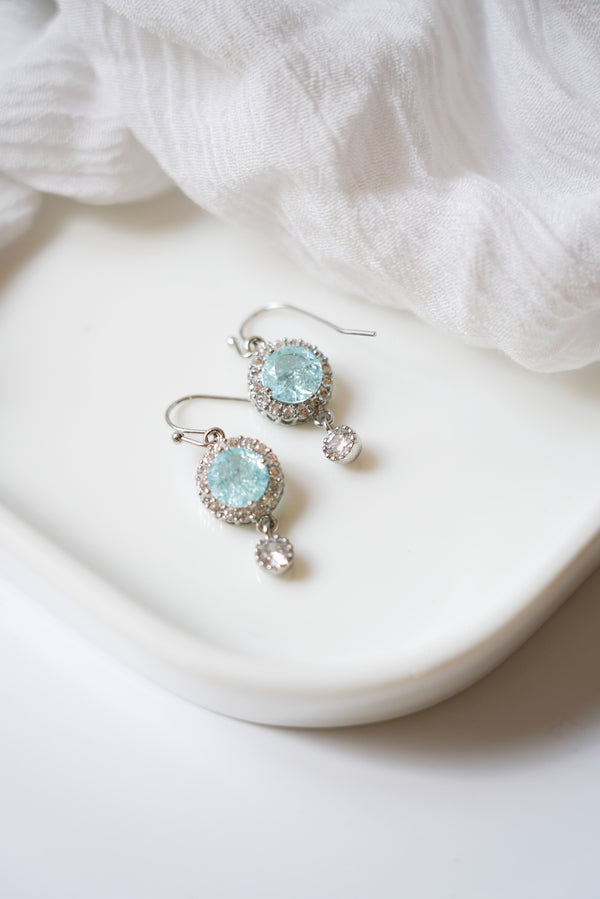 Boucles d'oreilles pendantes argent zircon et pierre turquoise