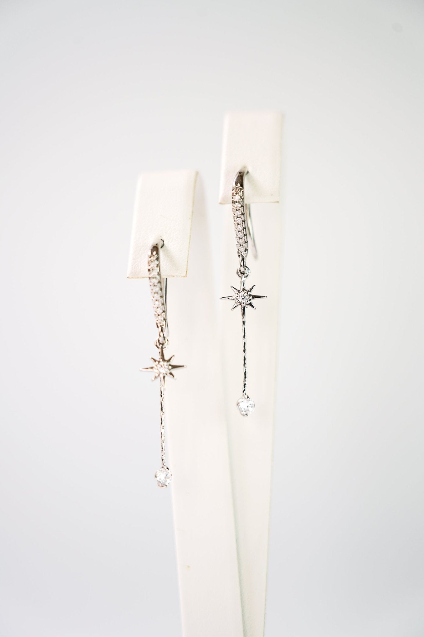Lumineuse - Boucles d'oreilles célestes - Boucles d'oreilles longues - Atelier Lilac
