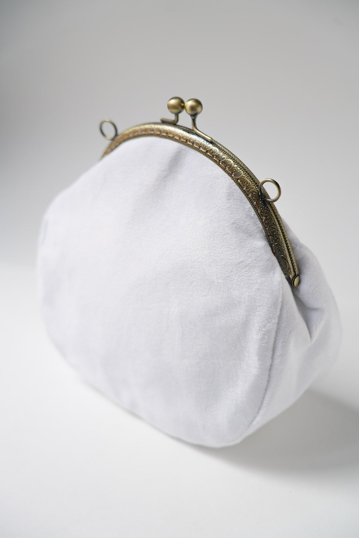 Velours - Pochette de mariée simple et élégante - Sac - Atelier Lilac